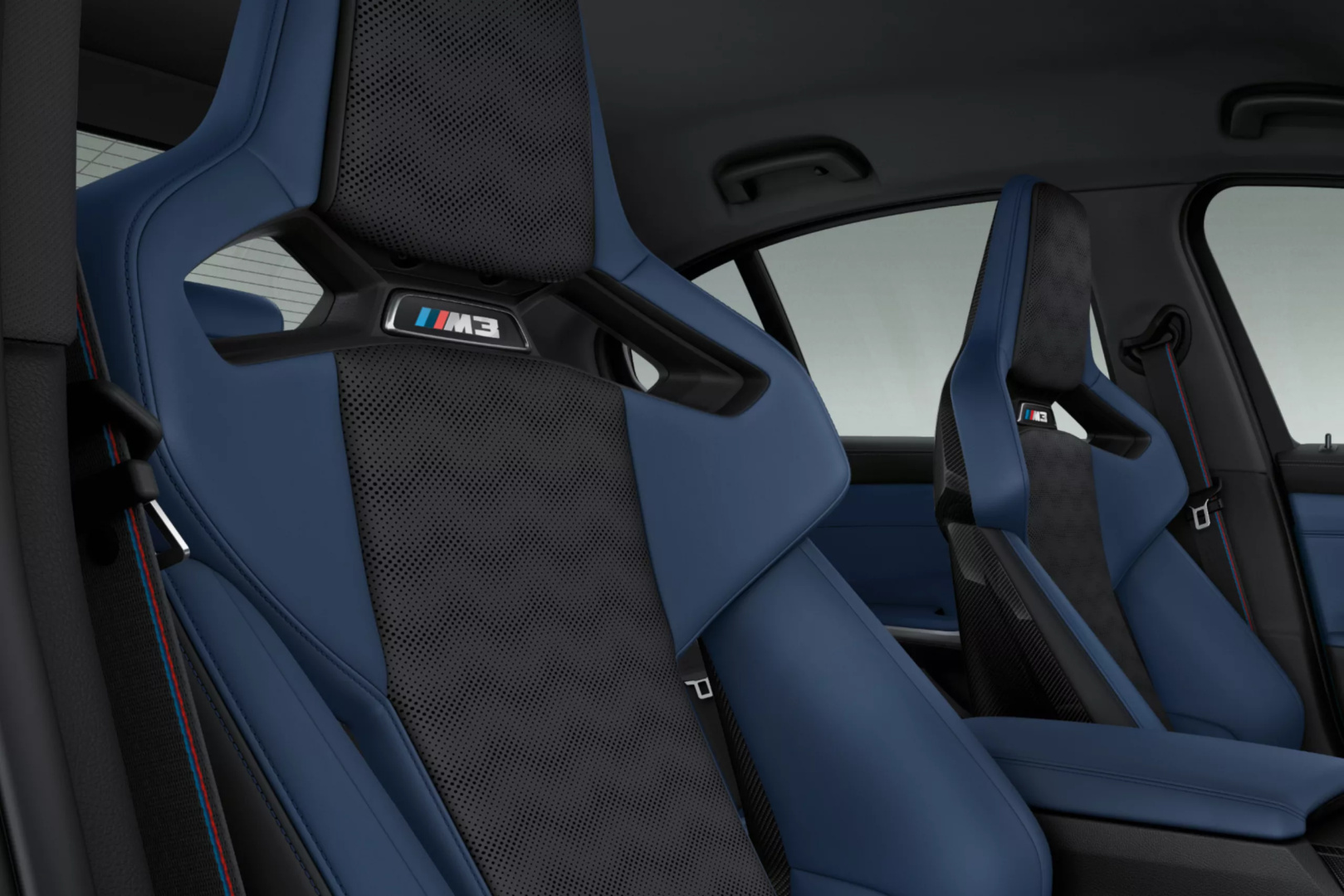 SMALL_bmw-individual_design-comfort-quality-1_3to2